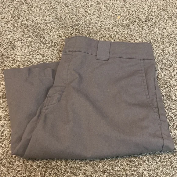 Dickies Relaxed Fit Grey Shorts Sz 34 - Picture 3 of 4